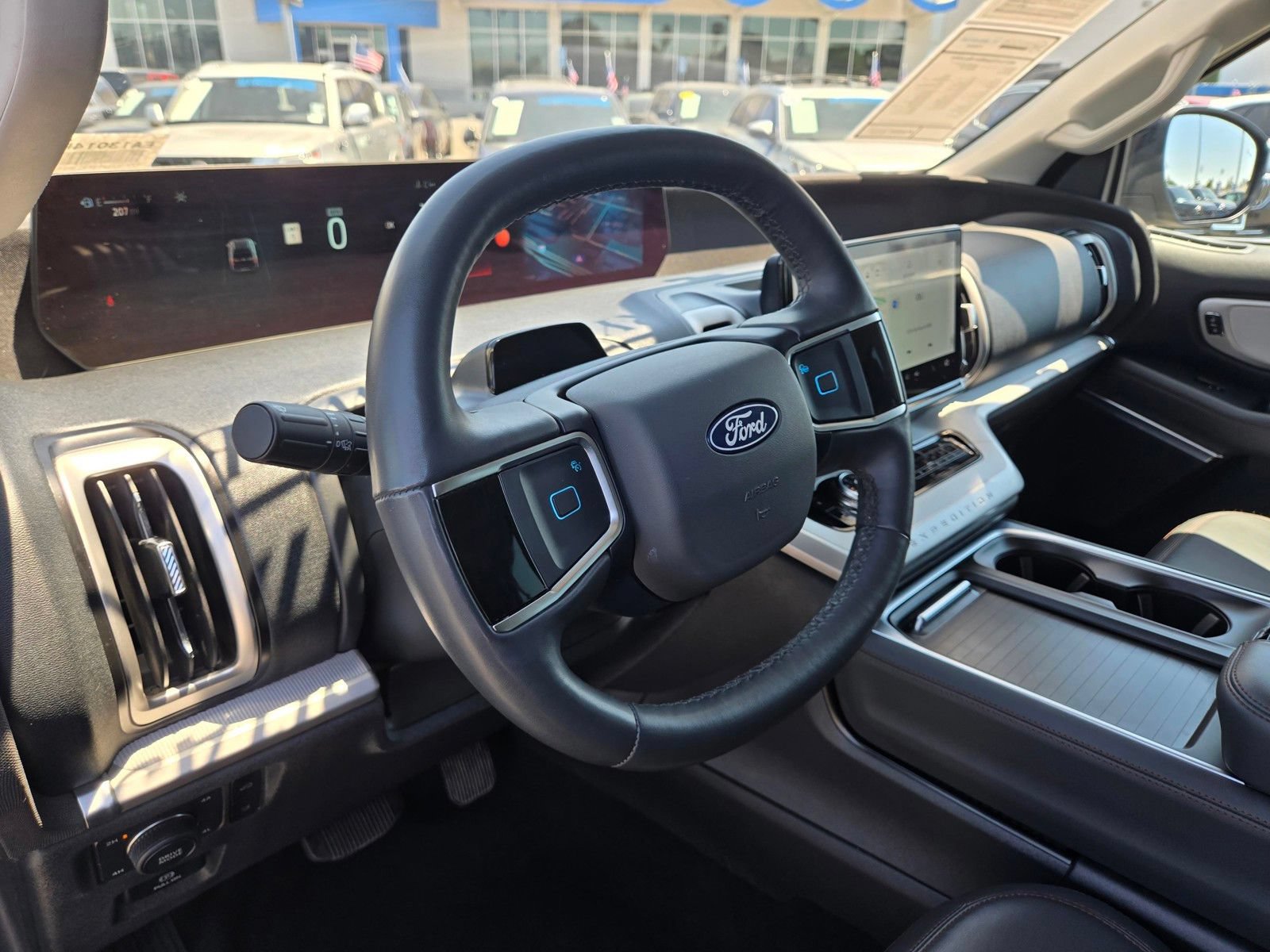 Used 2025 Ford Expedition Max Active AWD/4WD image 12
