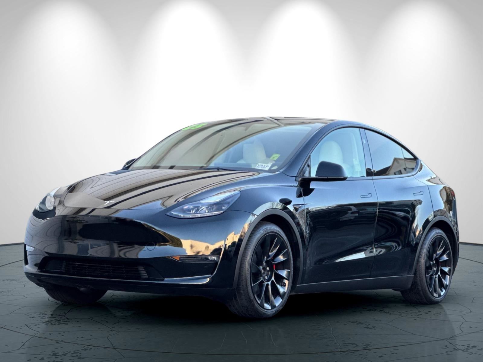 Used 2023 Tesla Model Y Performance image 8