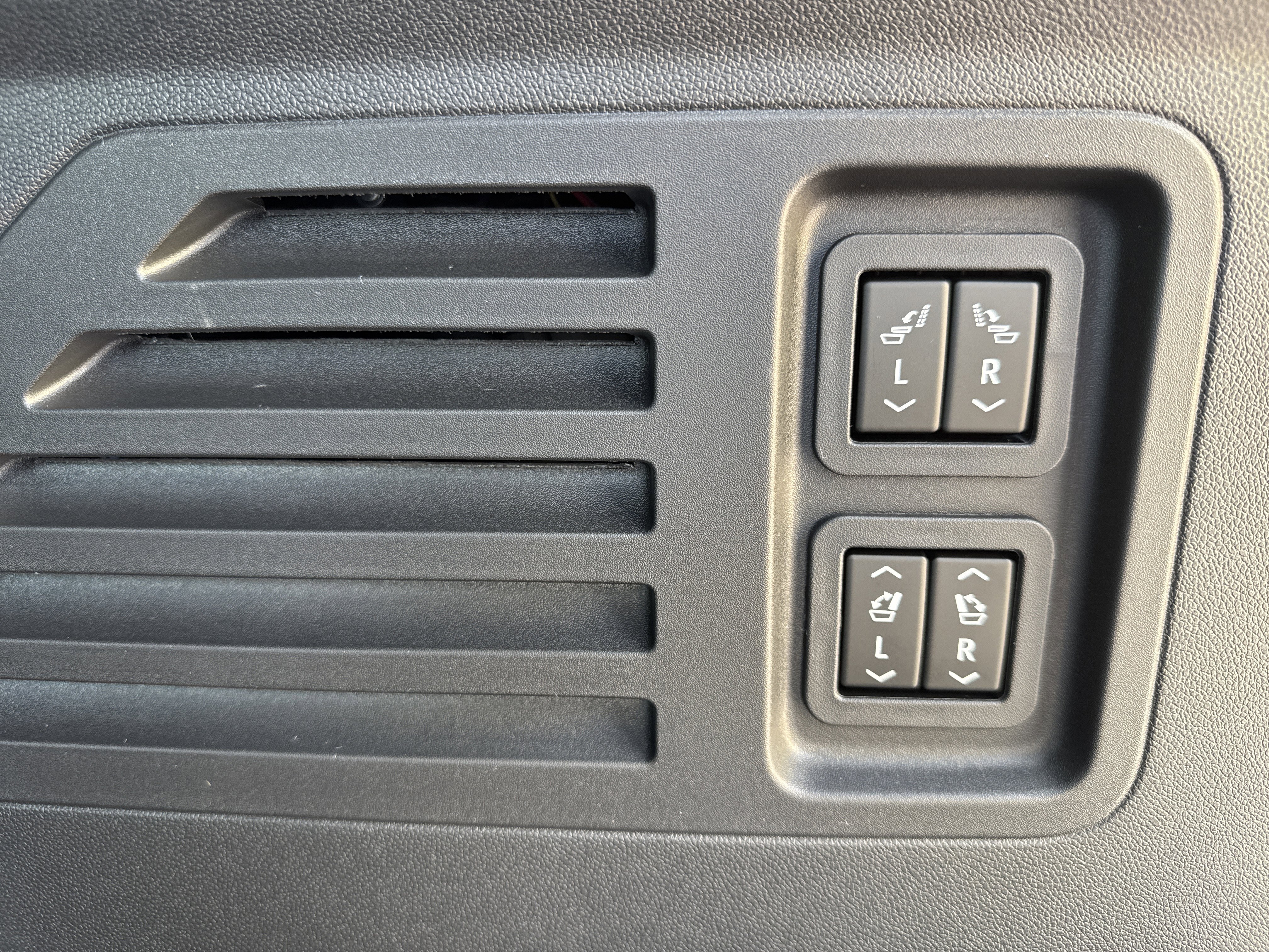 New 2026 Buick Enclave Sport Touring w/ Power Package image 35