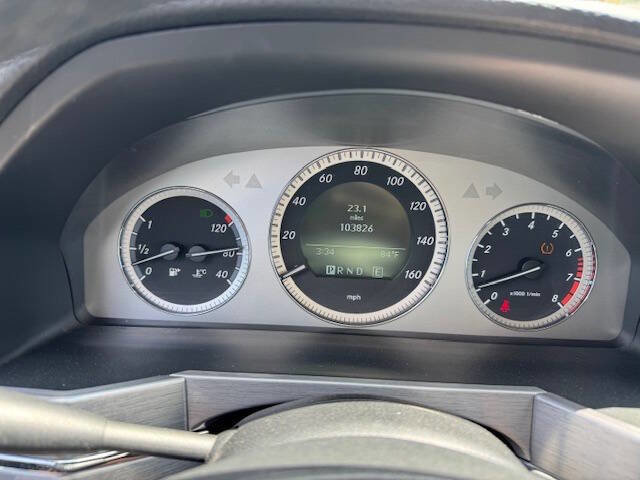 Used 2011 Mercedes-Benz GLK 350 2WD image 36