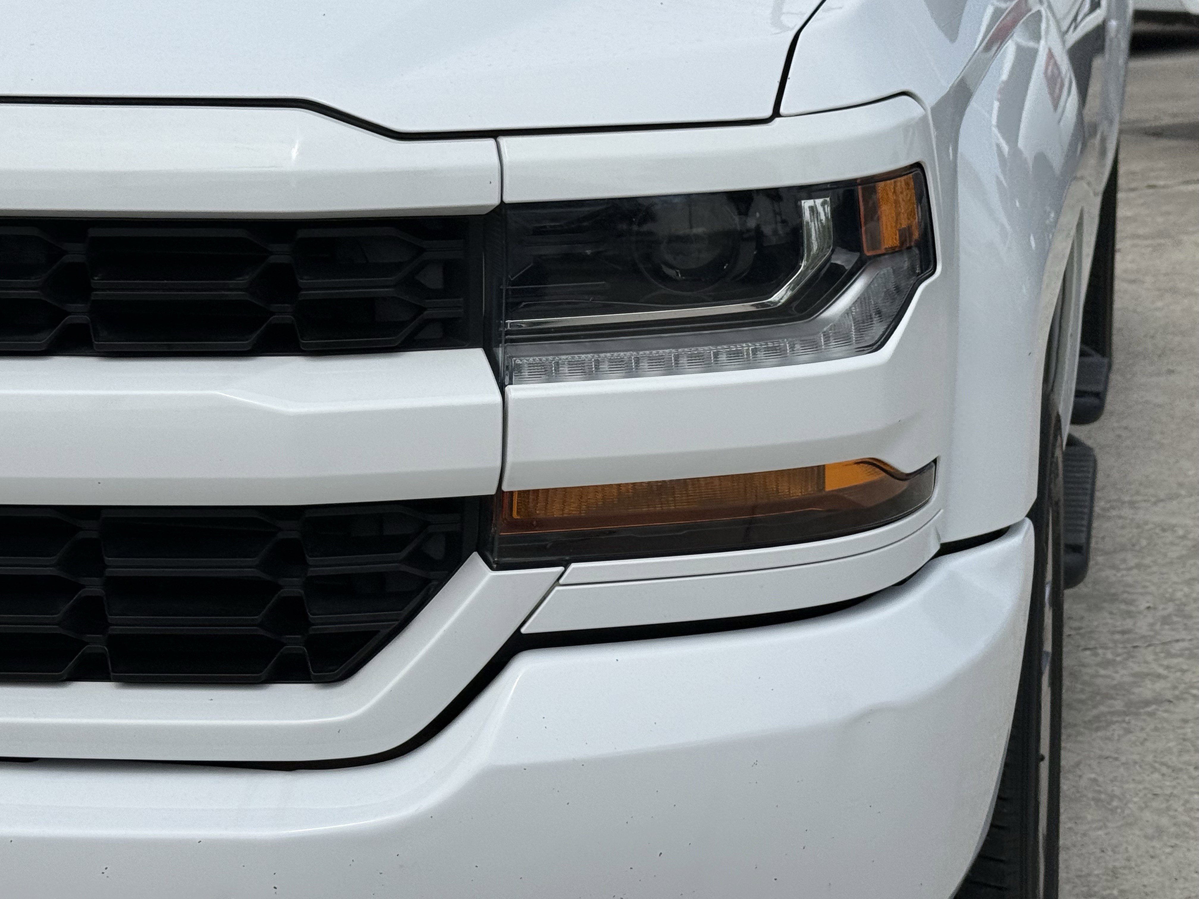 Used 2018 Chevrolet Silverado 1500 Custom w/ Texas Edition RWD image 11