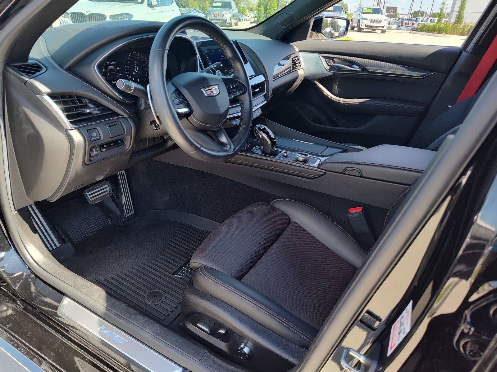 Used 2024 Cadillac CT5 V w/ Premium Package RWD image 2