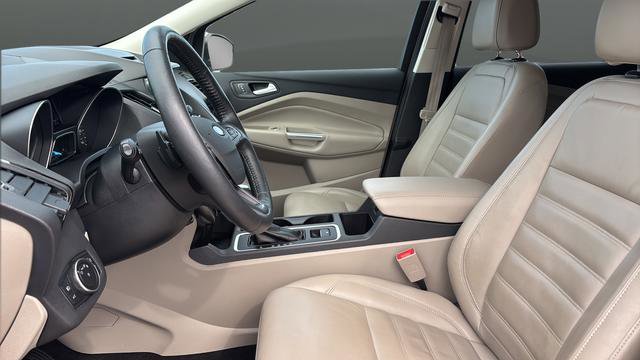 Used 2017 Ford Escape Titanium w/ Equipment Group 301A image 9
