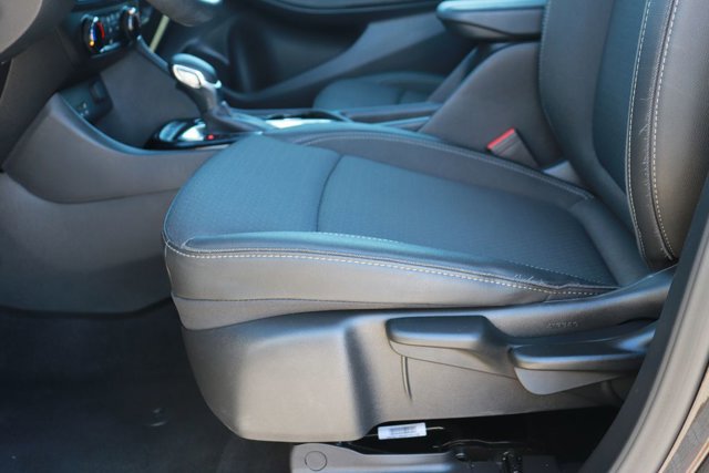 Used 2025 Buick Encore GX Preferred image 9