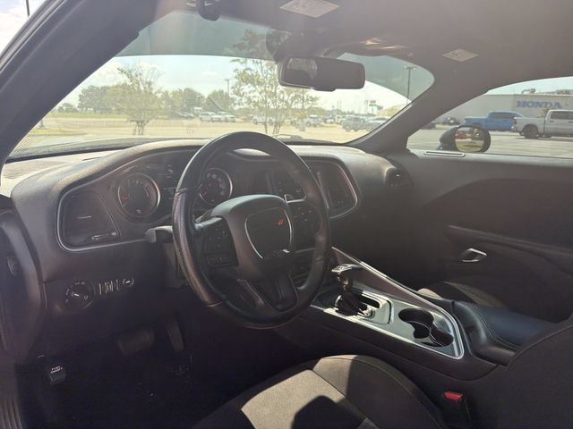 Used 2022 Dodge Challenger R/T RWD image 14
