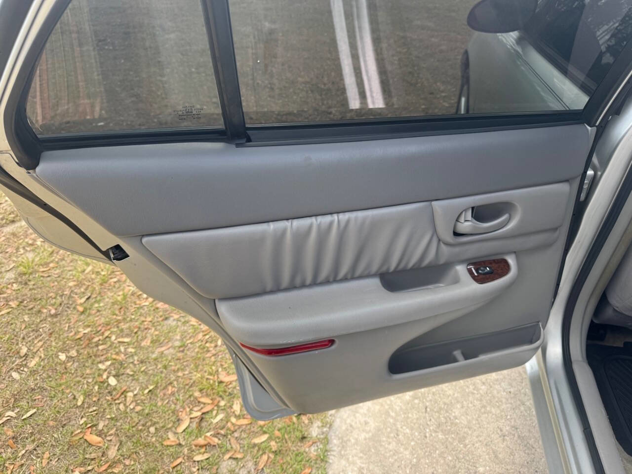 Used 2003 Buick Century Custom image 21