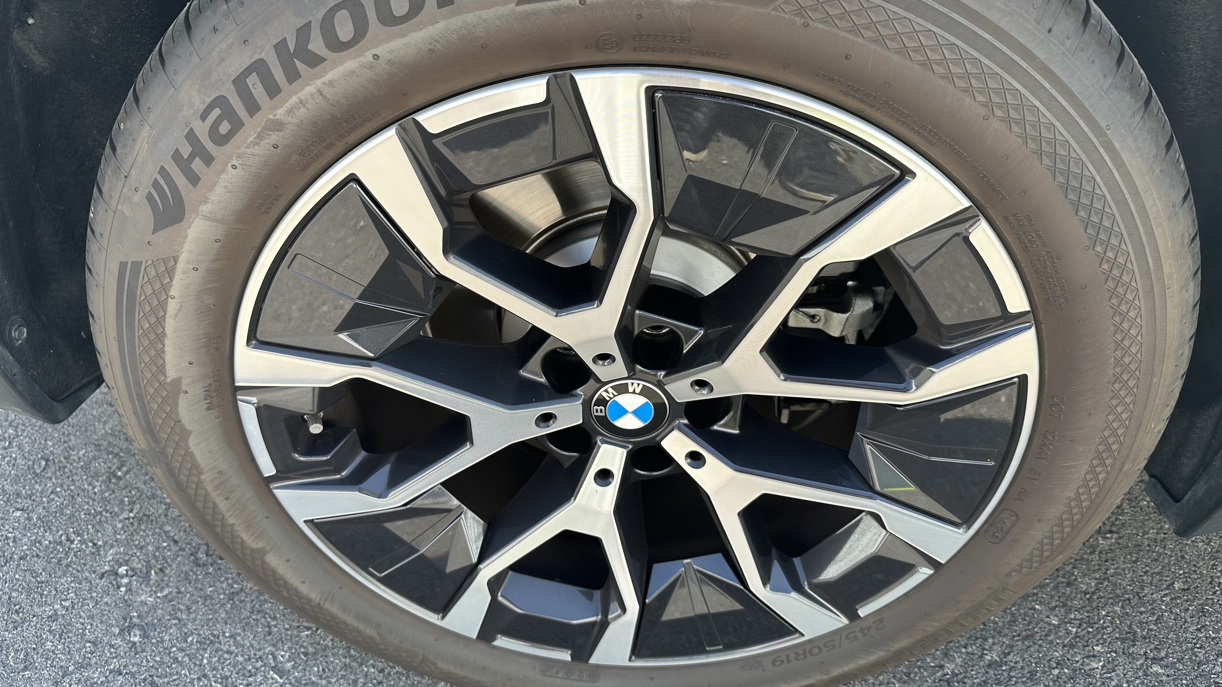 Used 2025 BMW X3 xDrive30i w/ Premium Package AWD/4WD image 14