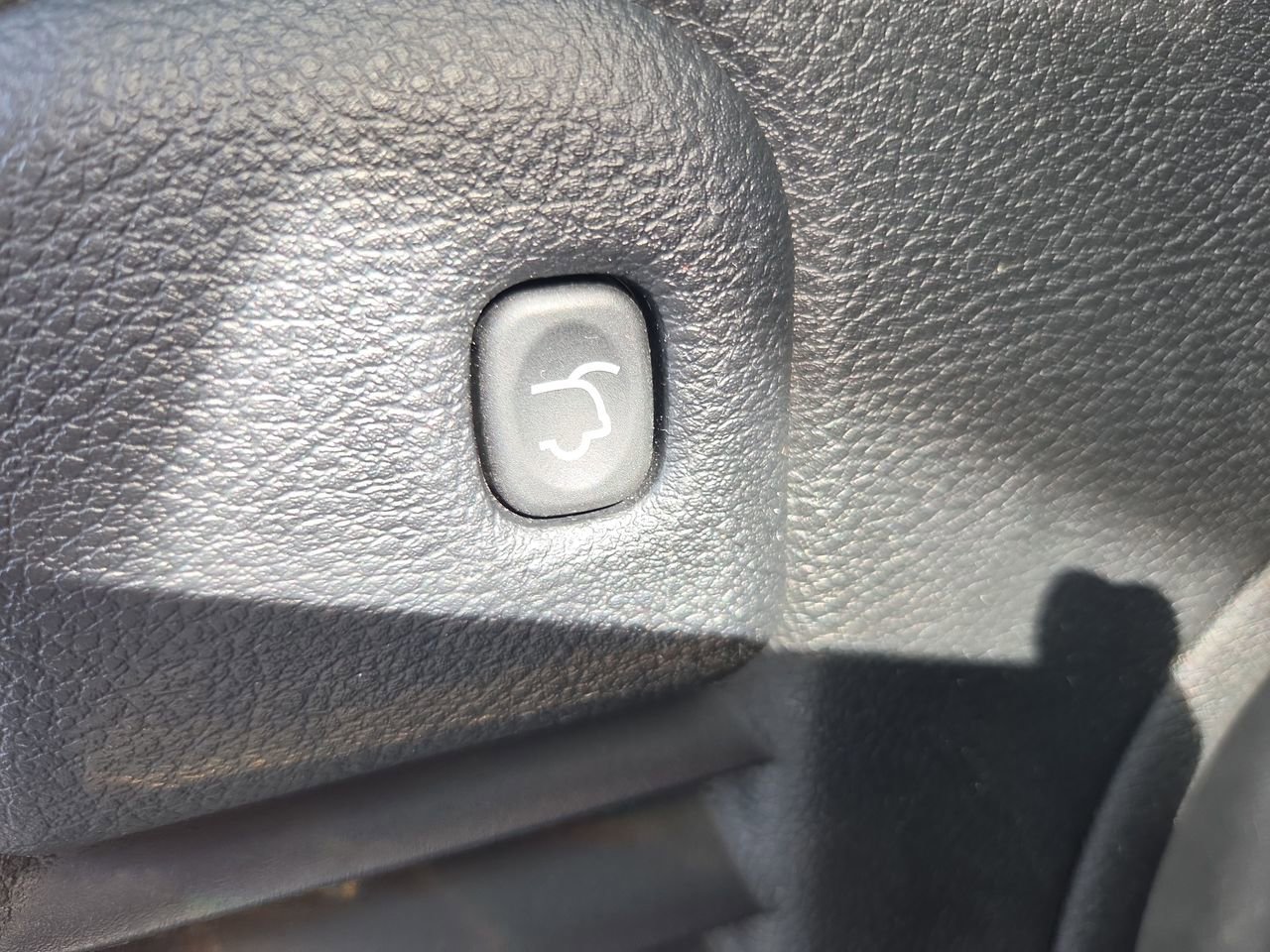 Used 2022 Jeep Grand Cherokee Limited image 14