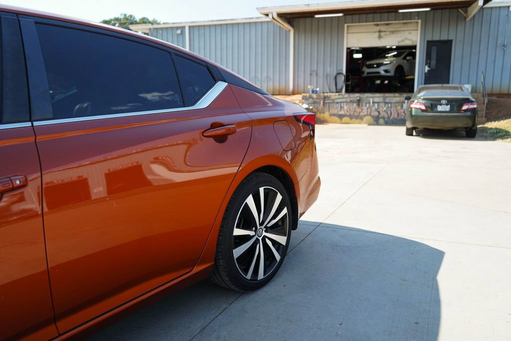 Used 2020 Nissan Altima 2.5 SR w/ Premium Package FWD image 22
