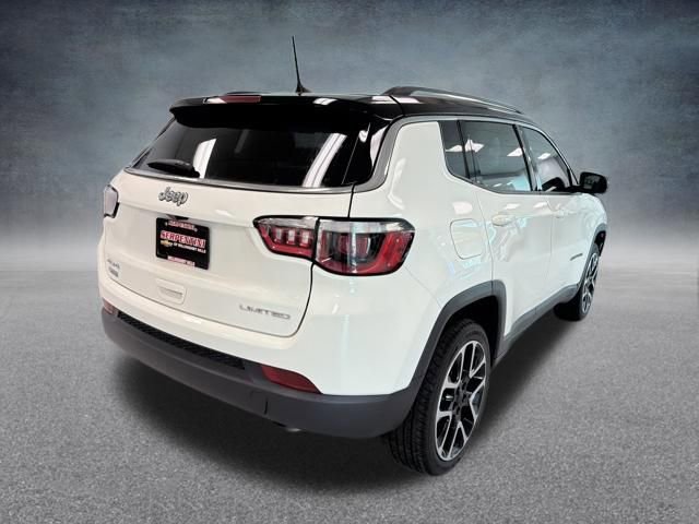Used 2018 Jeep Compass Limited AWD/4WD image 6