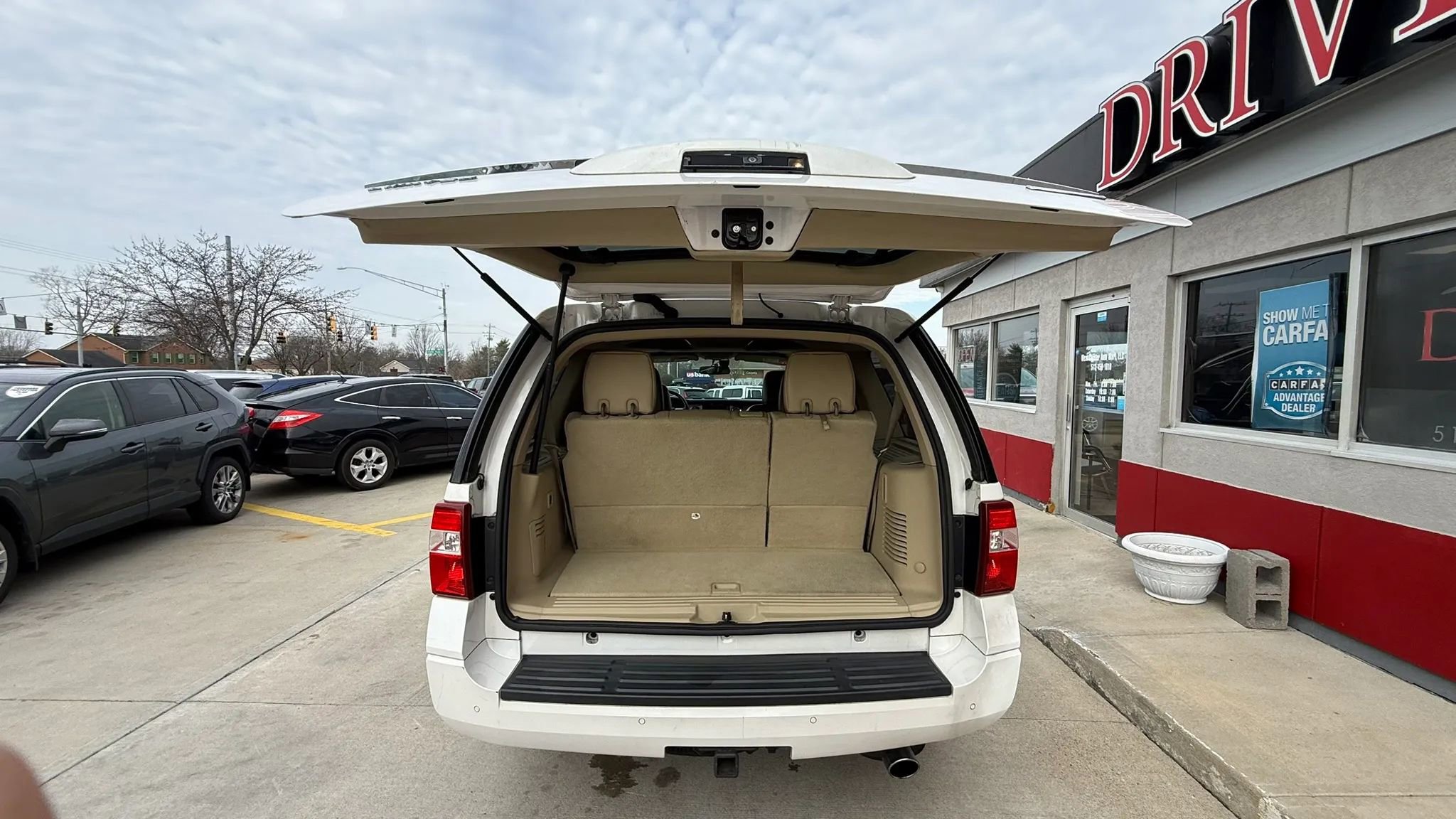 Used 2016 Ford Expedition Limited w/ Equipment Group 301A AWD/4WD image 20