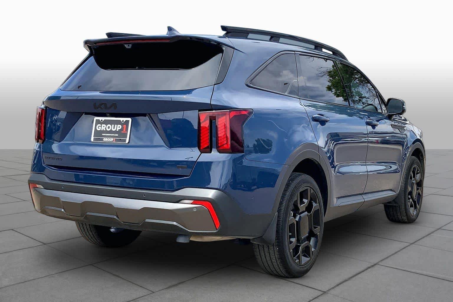 Certified 2024 Kia Sorento SX Prestige AWD/4WD image 12