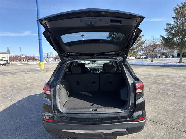 Used 2023 Chevrolet Equinox LT image 41