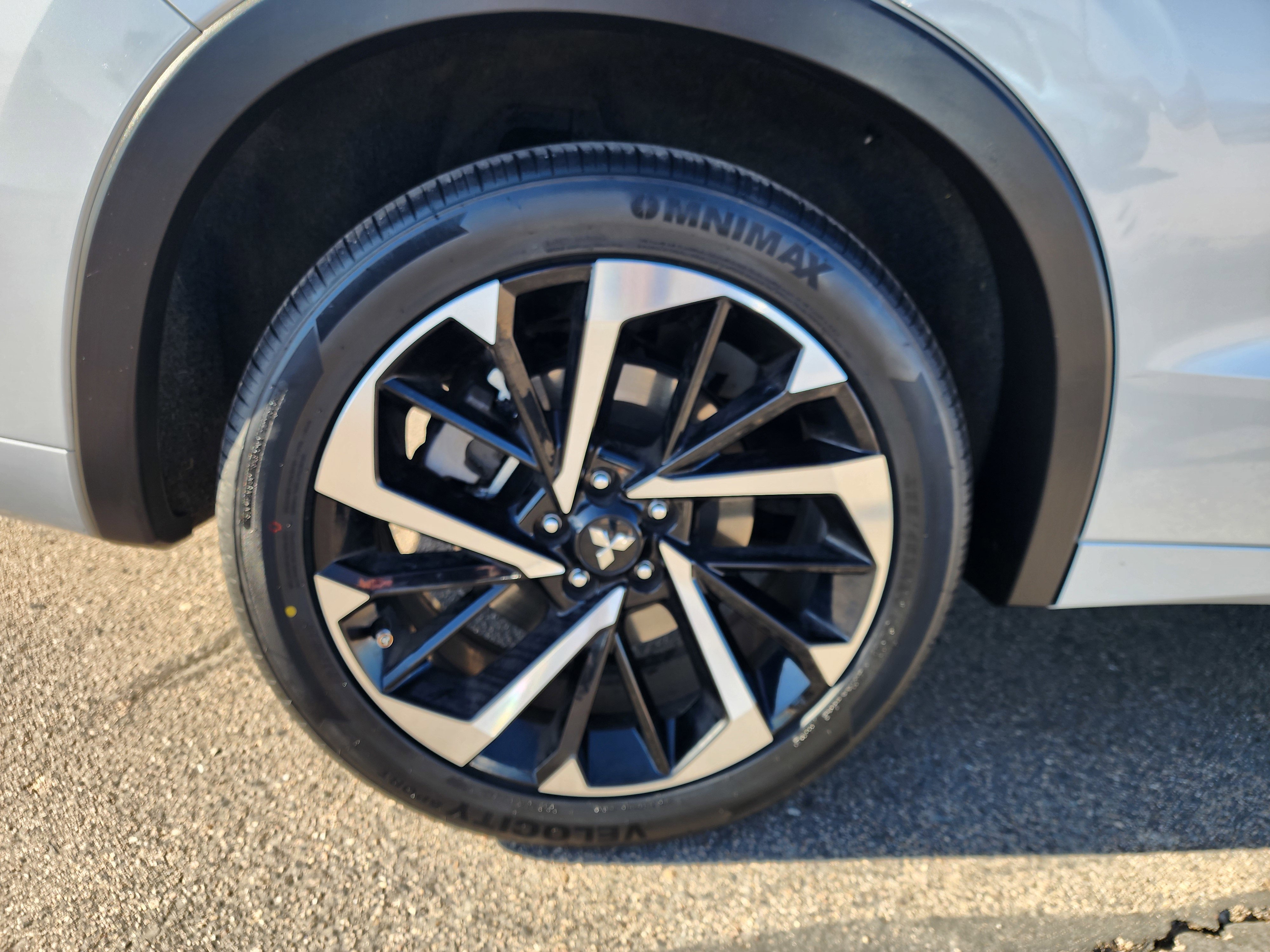 Used 2024 Mitsubishi Outlander SEL AWD/4WD image 11