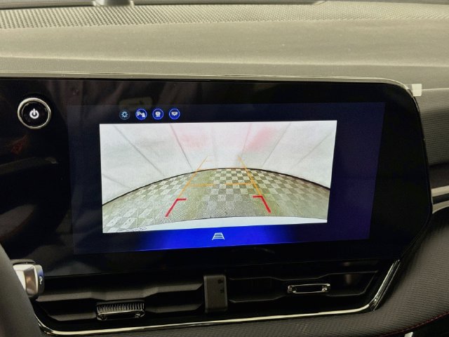 New 2027 Chevrolet Equinox RS w/ Convenience Package III FWD image 15