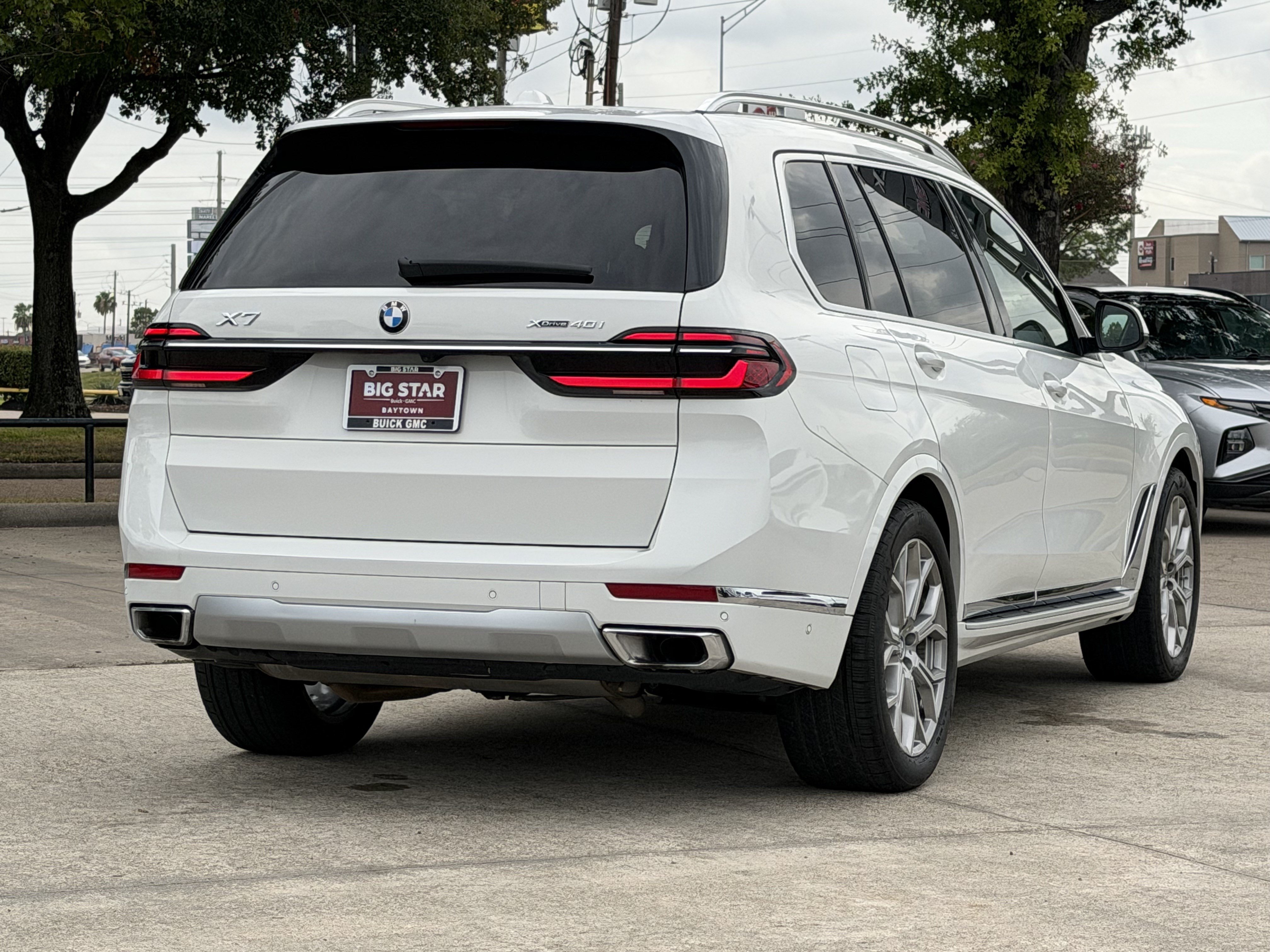 Used 2024 BMW X7 xDrive40i AWD/4WD image 6