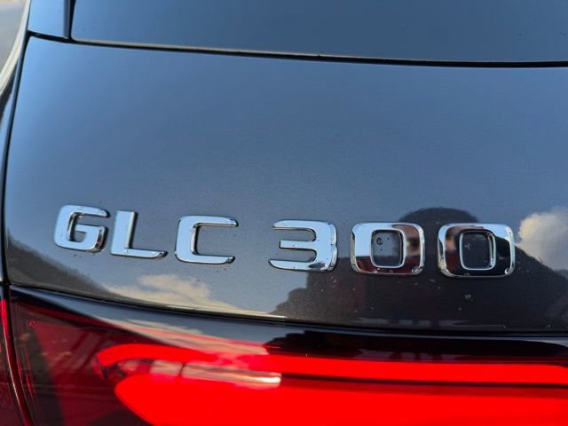 Certified 2025 Mercedes-Benz GLC 300 4MATIC image 9