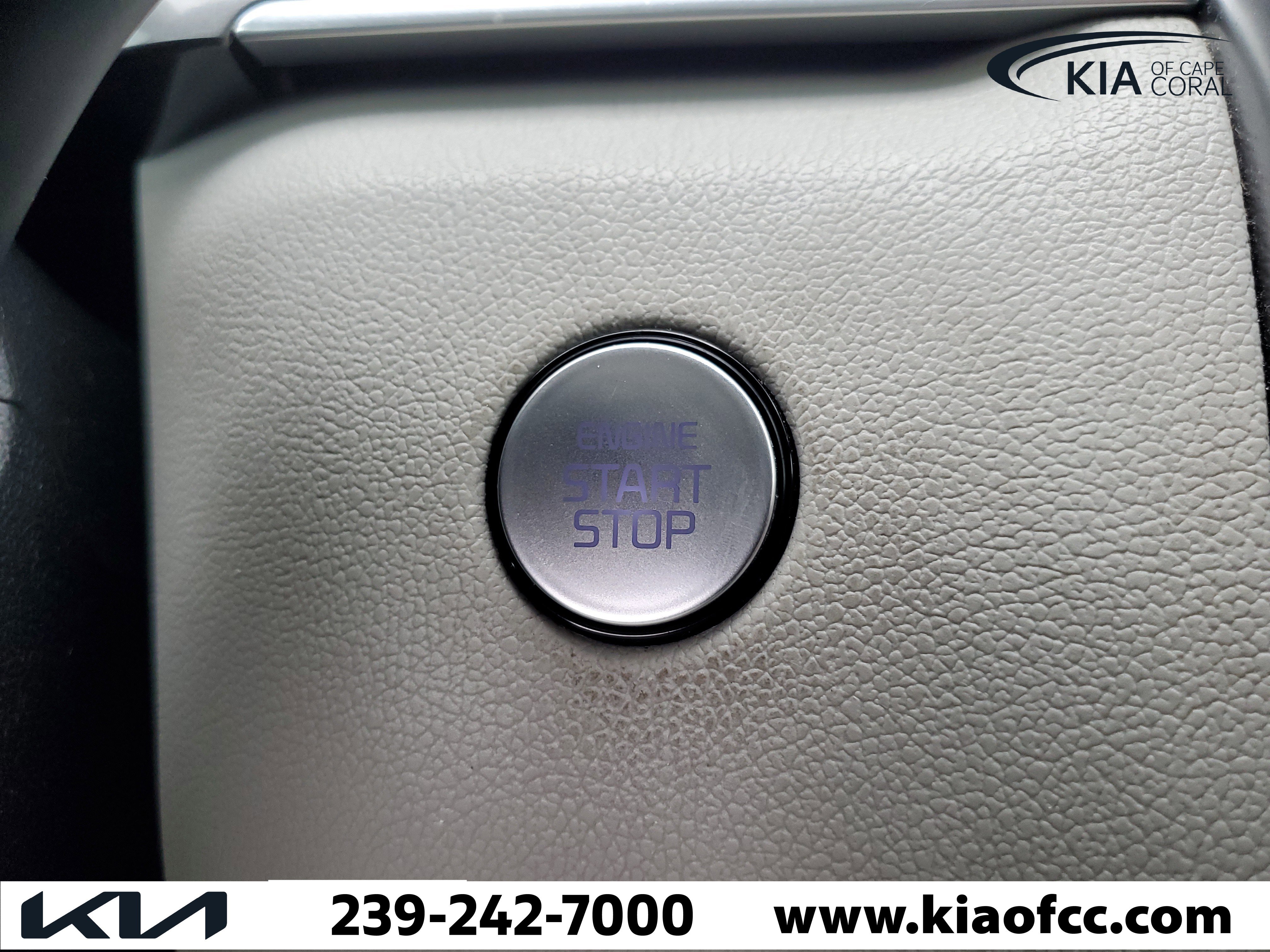 Used 2023 Kia Sorento S w/ Panoramic Sunroof Package FWD image 23