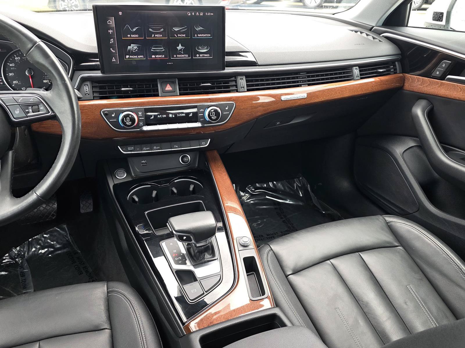 Used 2023 Audi A4 2.0T Premium w/ Convenience Package AWD/4WD image 11