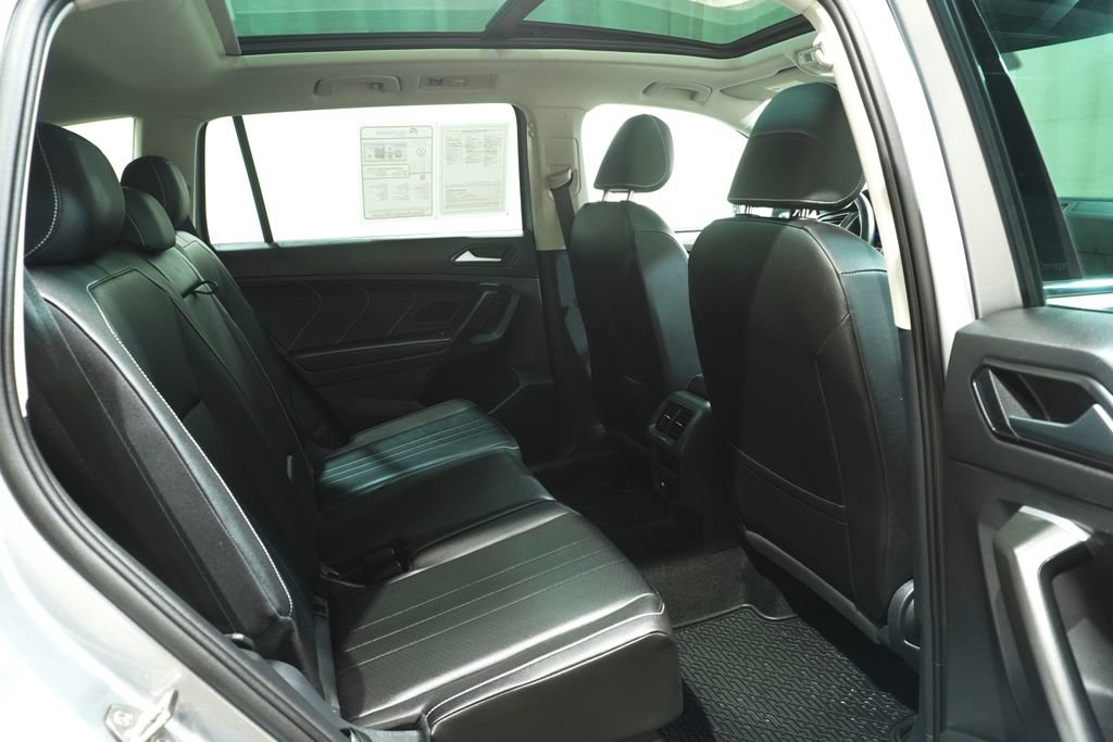 Certified 2024 Volkswagen Tiguan SE AWD/4WD image 15