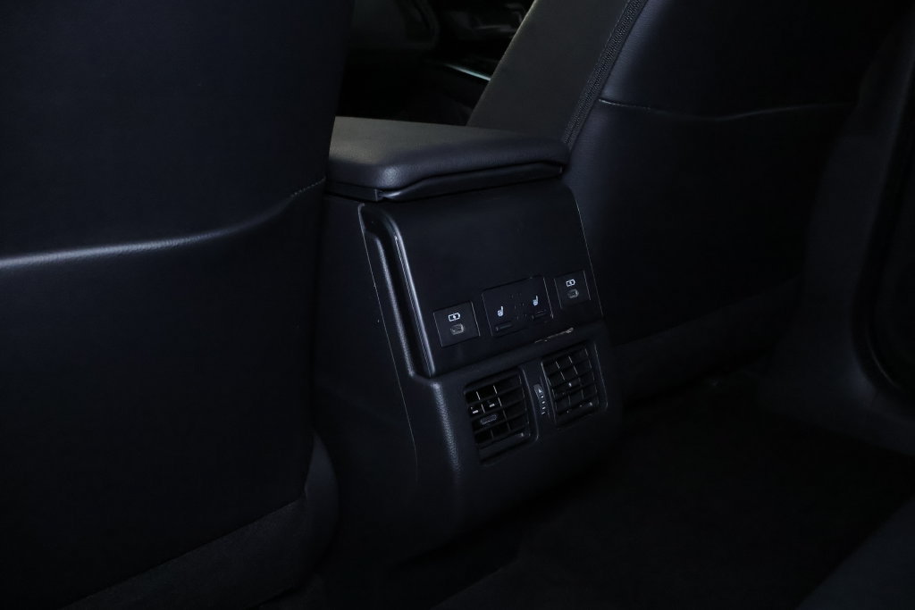 Used 2023 Subaru Solterra AWD image 18
