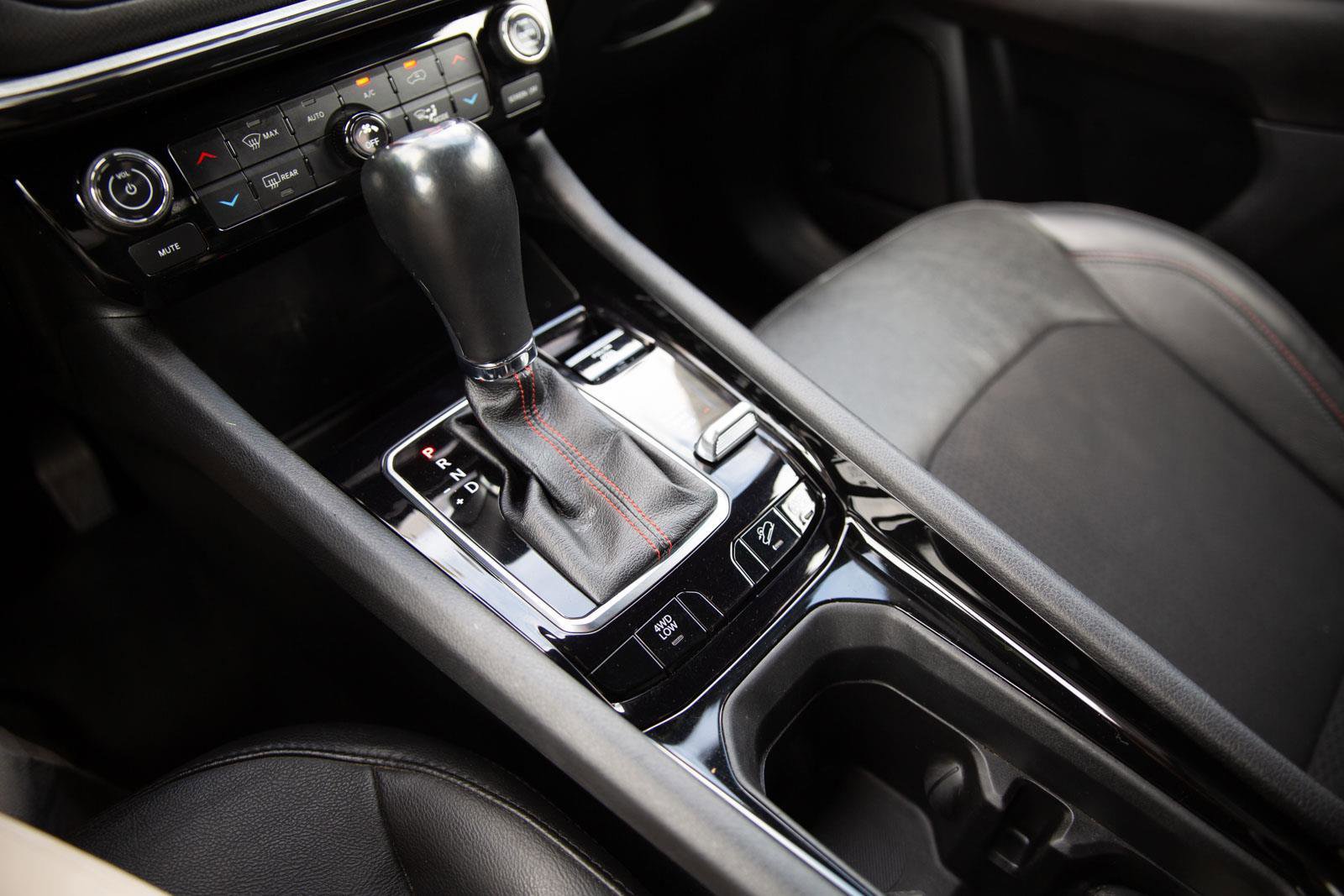 Used 2023 Jeep Compass Trailhawk AWD/4WD image 16