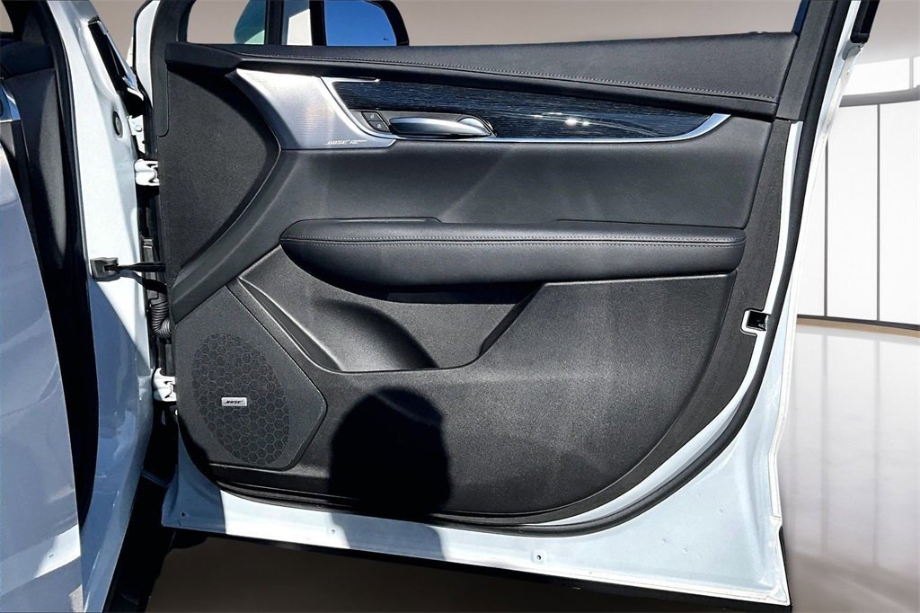 Used 2025 Cadillac XT5 Premium Luxury image 19