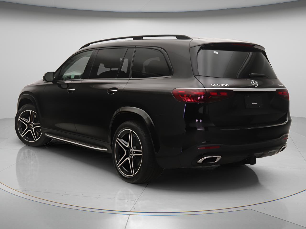New 2026 Mercedes-Benz GLS 450 4MATIC image 2