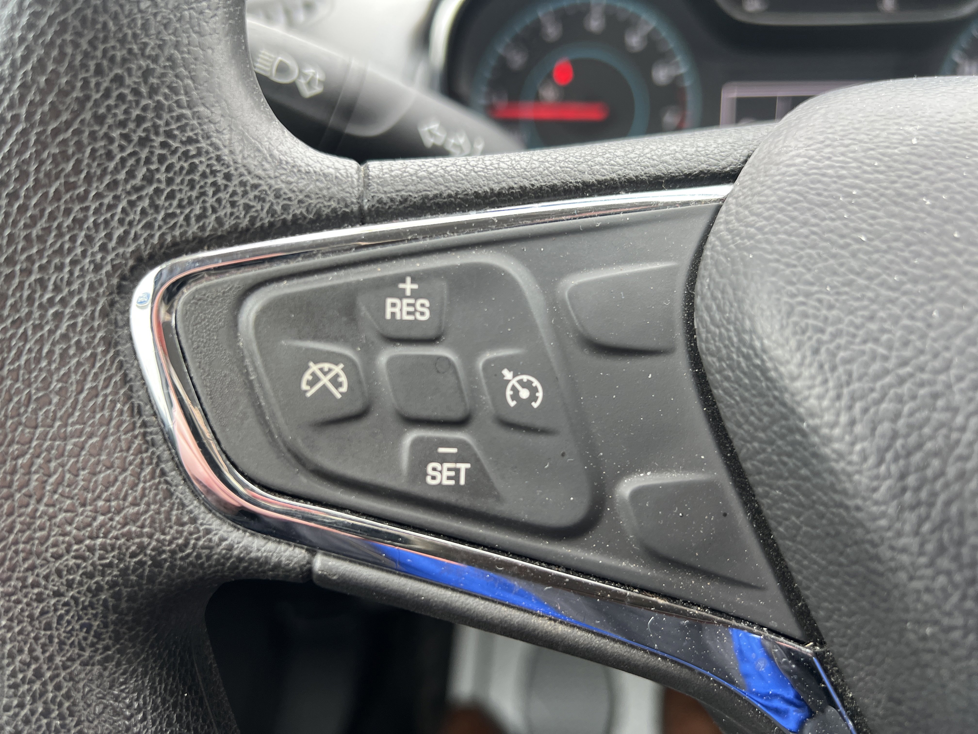 Used 2017 Chevrolet Cruze LT w/ Convenience Package image 17