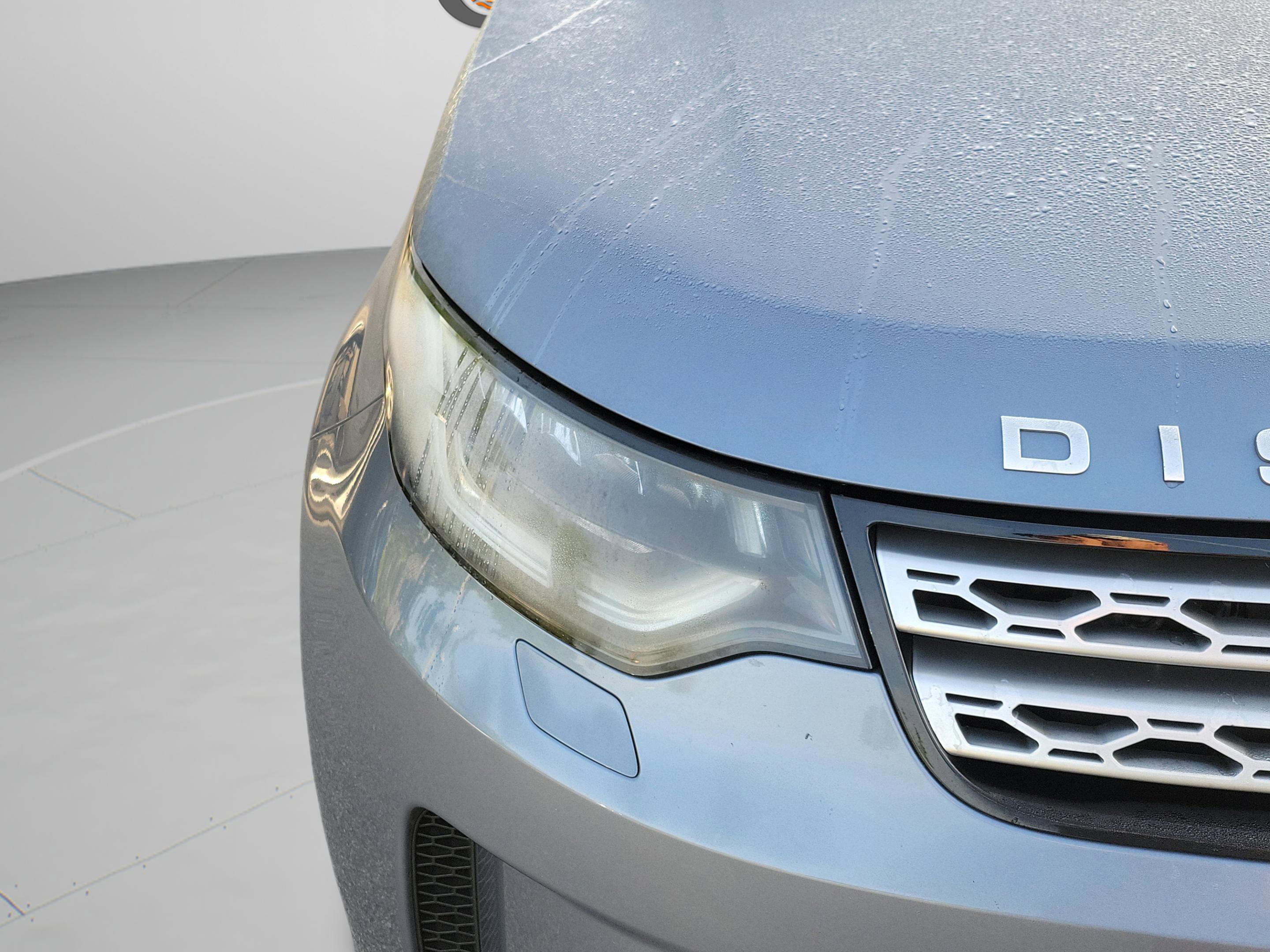 Used 2018 Land Rover Discovery HSE Luxury image 11