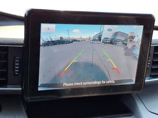 Used 2023 Ford Explorer XLT w/ Equipment Group 202A image 21