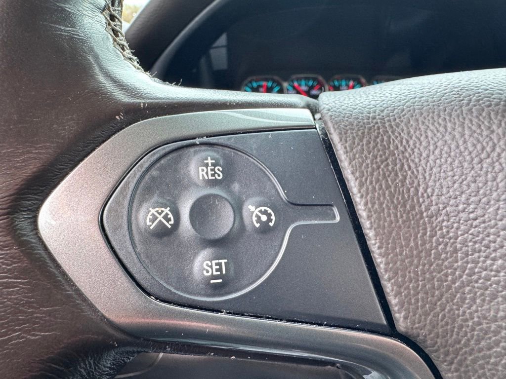 Used 2018 Chevrolet Silverado 1500 LT w/ All Star Edition AWD/4WD image 27