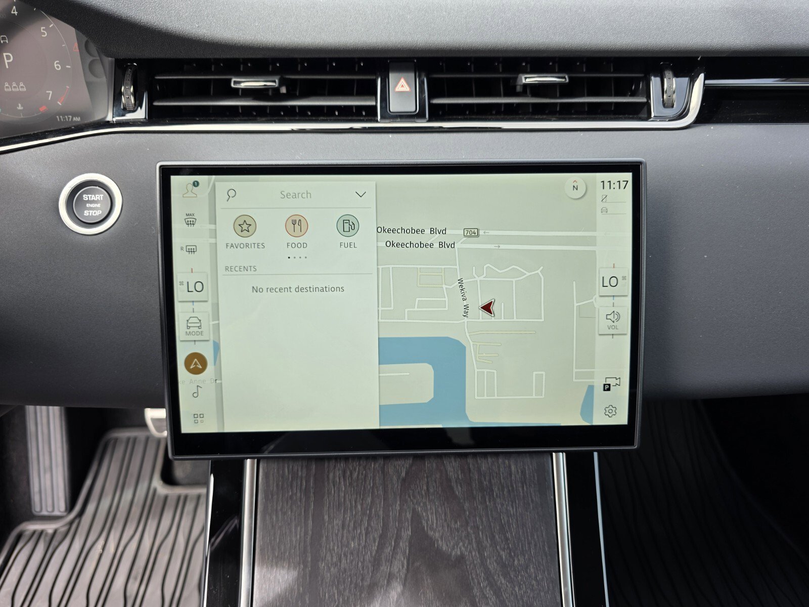 New 2026 Land Rover Range Rover Evoque Dynamic SE image 14