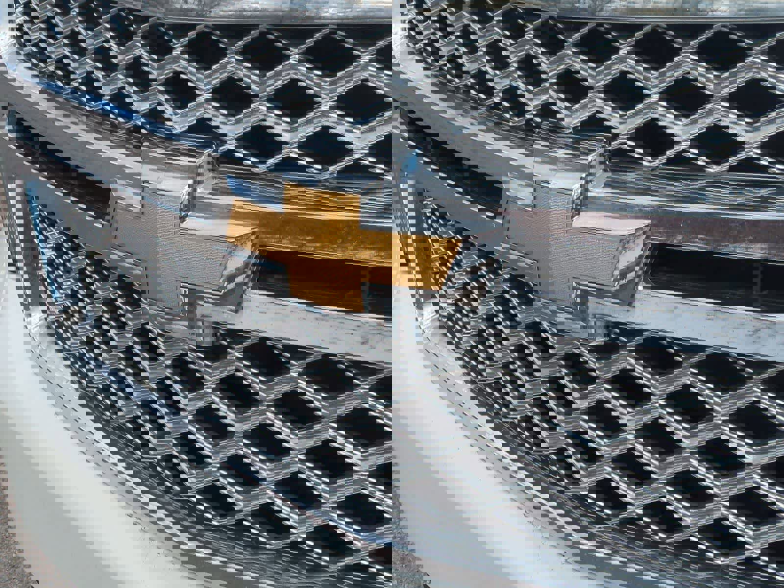 Used 2017 Chevrolet Suburban LT w/ LT Signature Package image 12