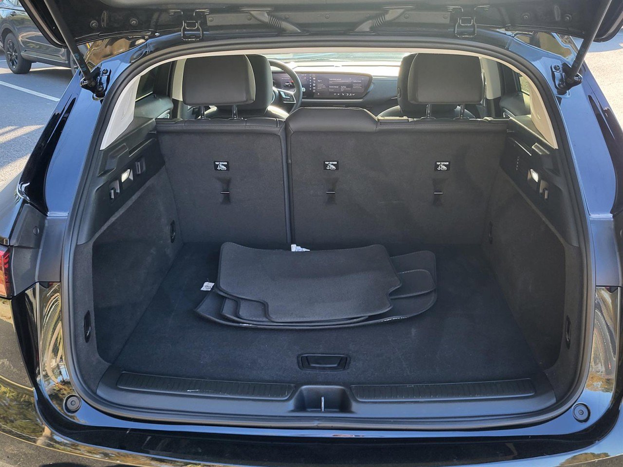 Used 2025 Buick Envision Sport Touring image 4