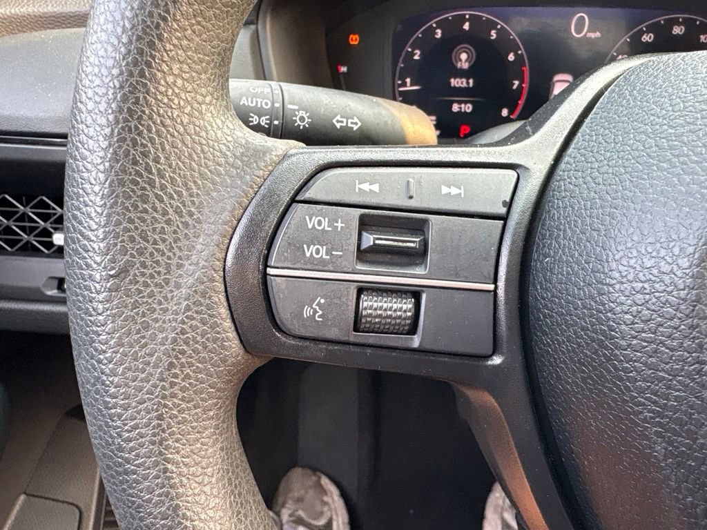 Used 2025 Honda Accord SE image 19