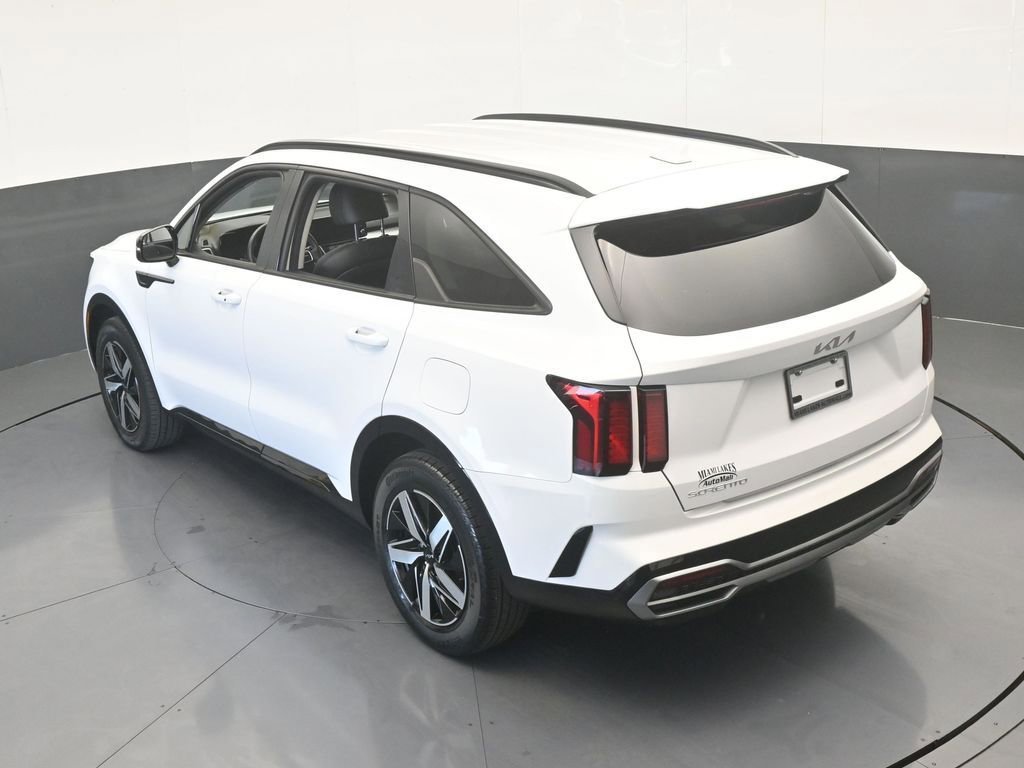 Used 2023 Kia Sorento S image 53