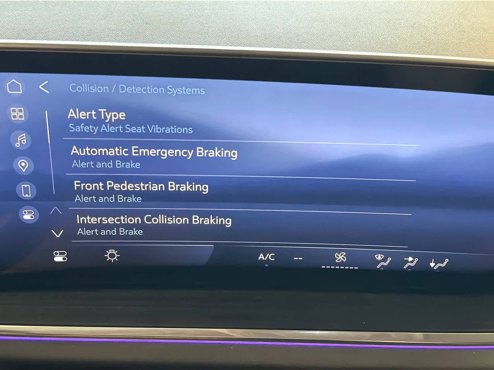 Certified 2025 Buick Envision Preferred image 48