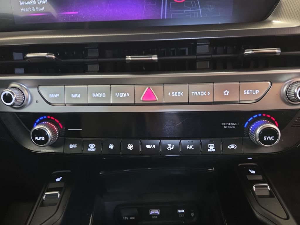Used 2025 Kia Telluride S AWD/4WD image 18