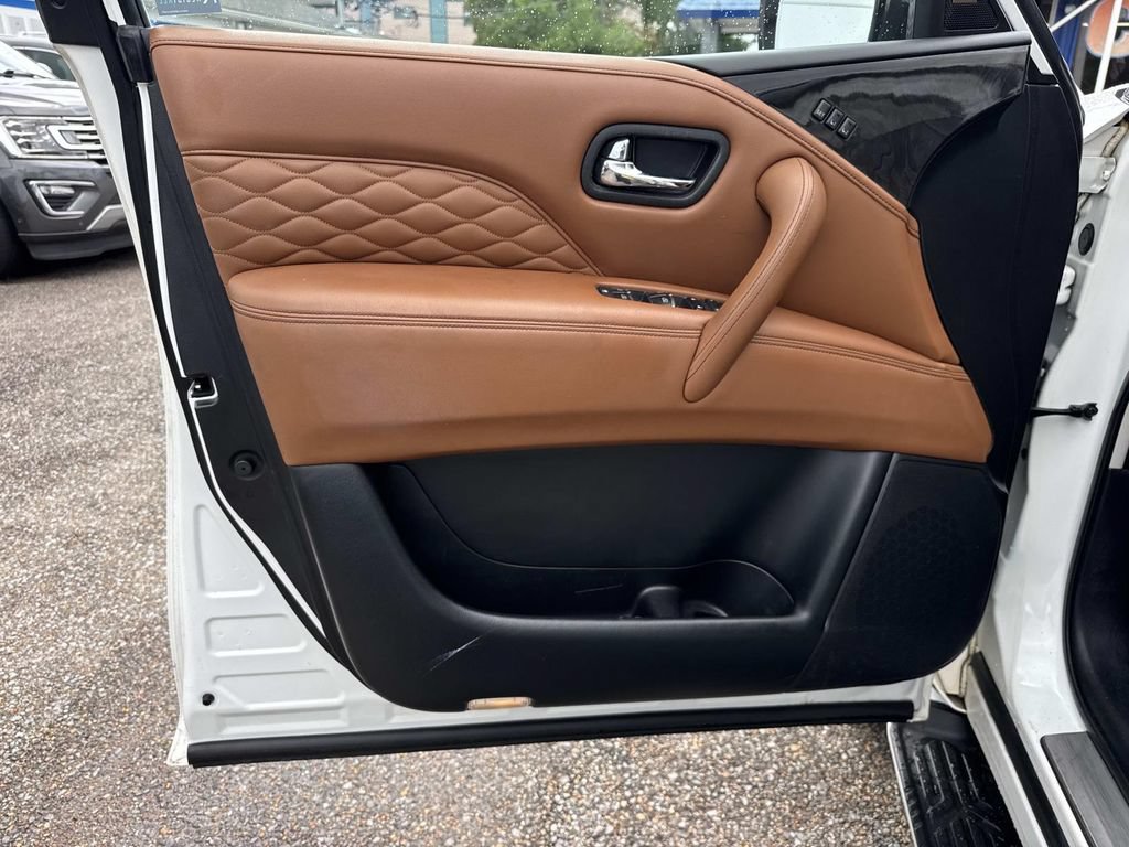 Used 2019 INFINITI QX80 Luxe w/ 22" Wheel Package AWD/4WD image 21