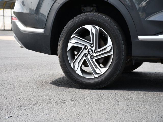 Used 2023 Hyundai Santa Fe SEL w/ Premium Package AWD/4WD image 10