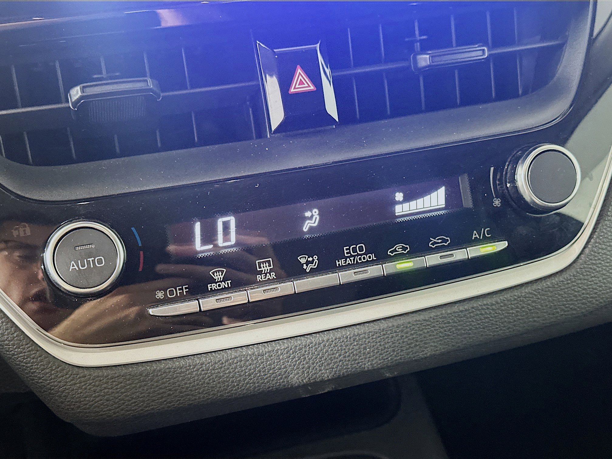 Used 2024 Toyota Corolla LE FWD image 23