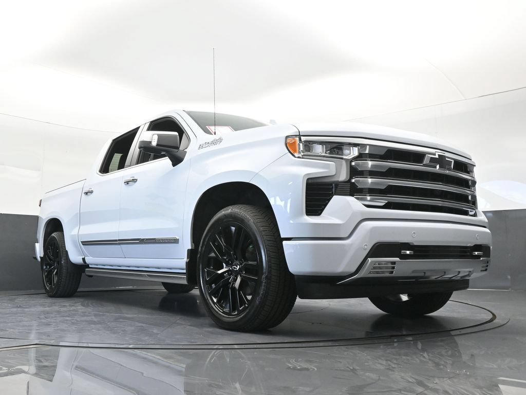 Used 2026 Chevrolet Silverado 1500 High Country w/ Technology Package AWD/4WD image 80