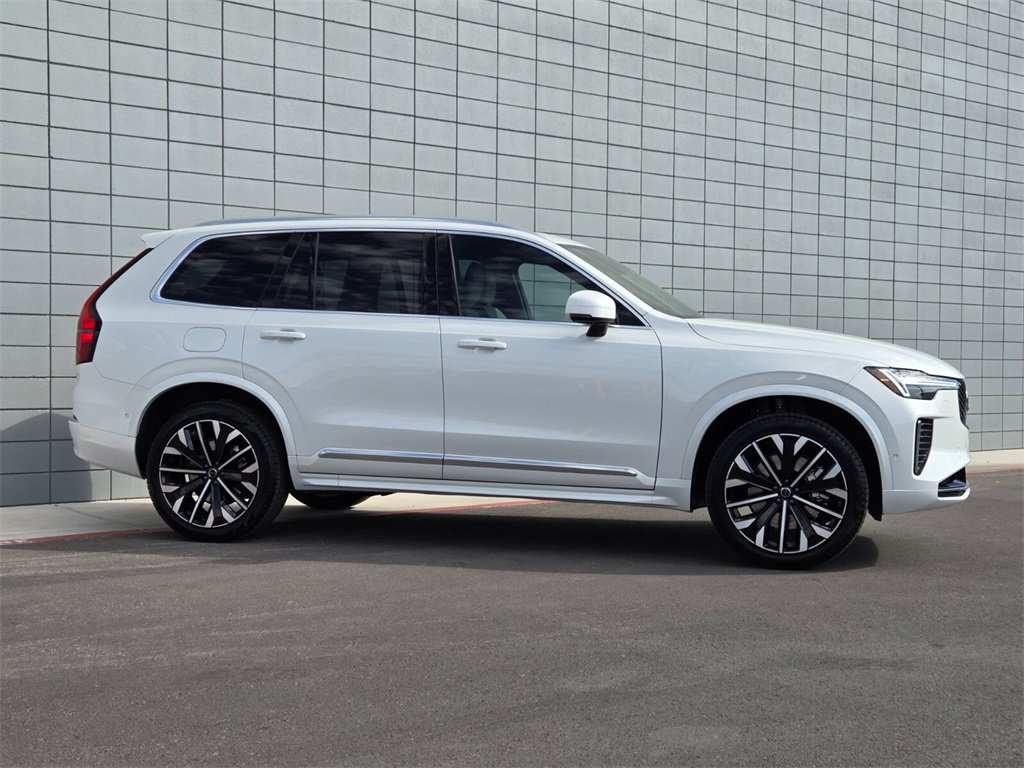 New 2026 Volvo XC90 T8 Plus image 4