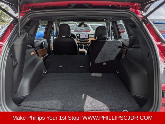Certified 2025 Jeep Compass Limited w/ Elite Group AWD/4WD image 12