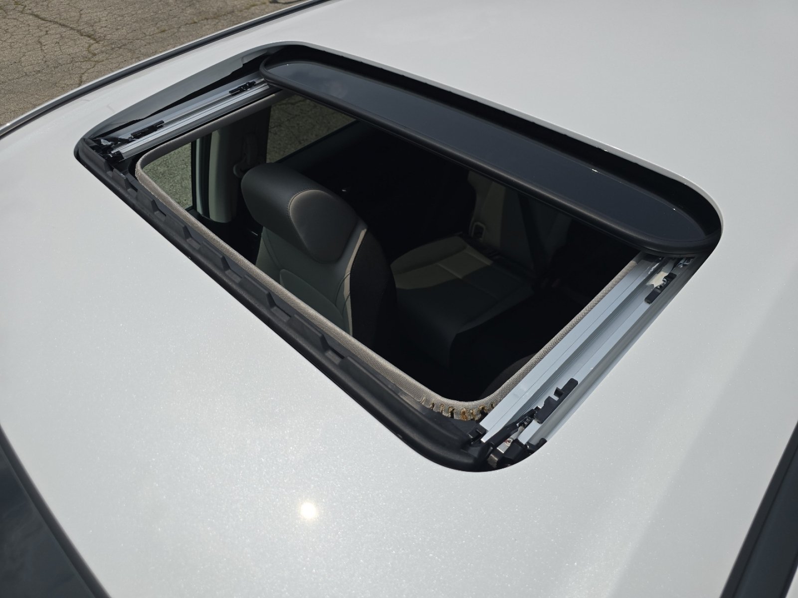 New 2026 Honda CR-V EX image 3