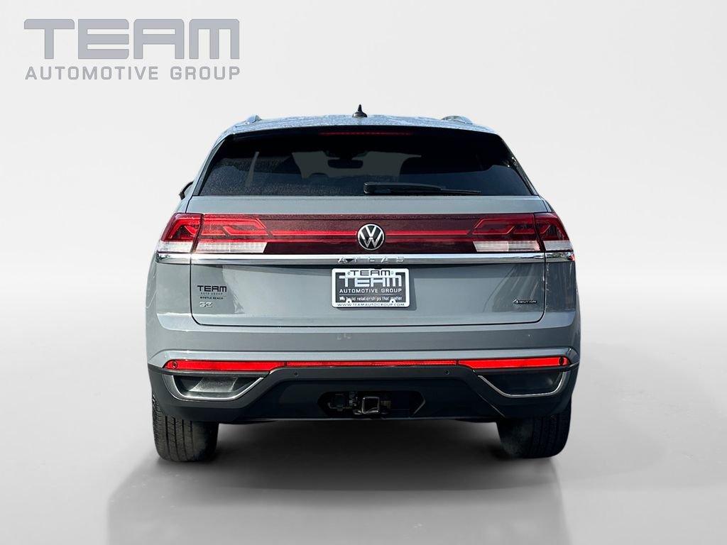 Used 2024 Volkswagen Atlas Cross Sport SE image 6