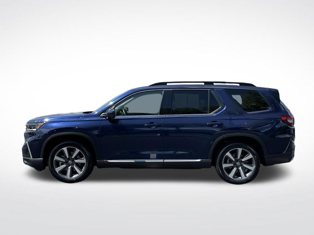 Certified 2024 Honda Pilot Touring image 2