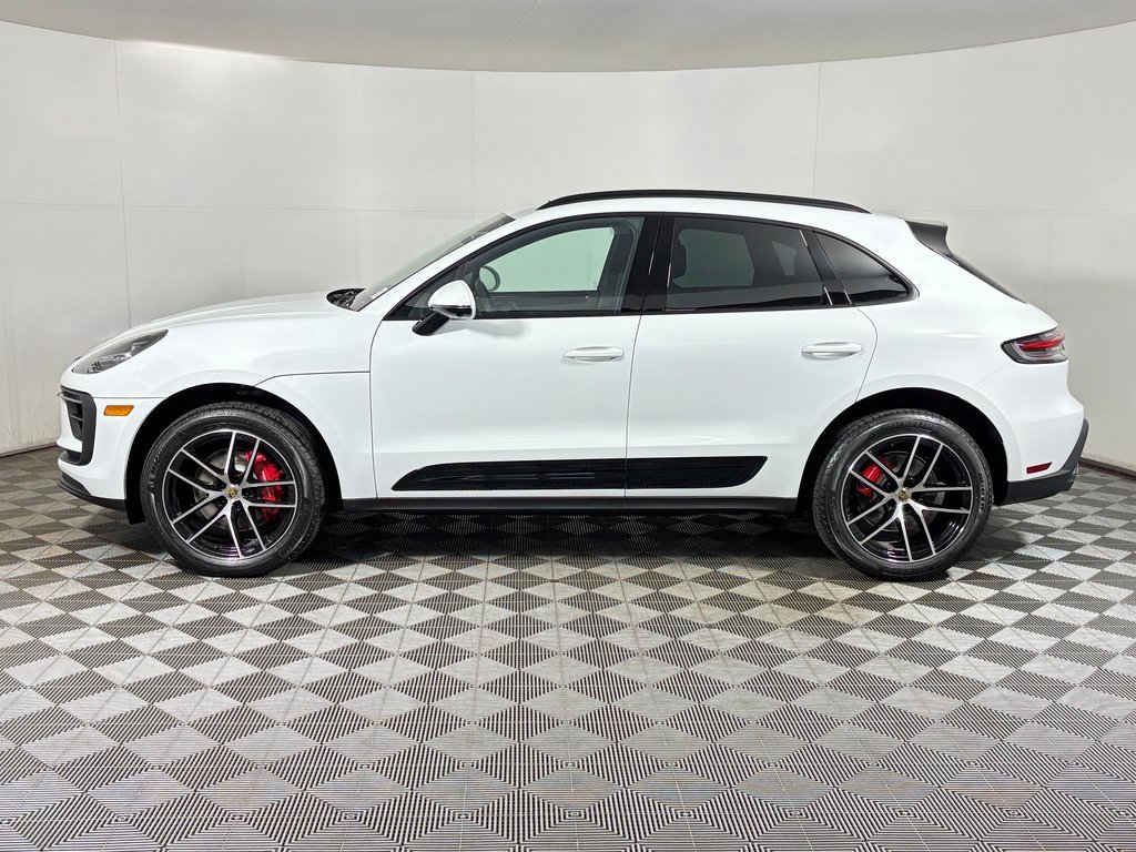 New 2026 Porsche Macan S image 2