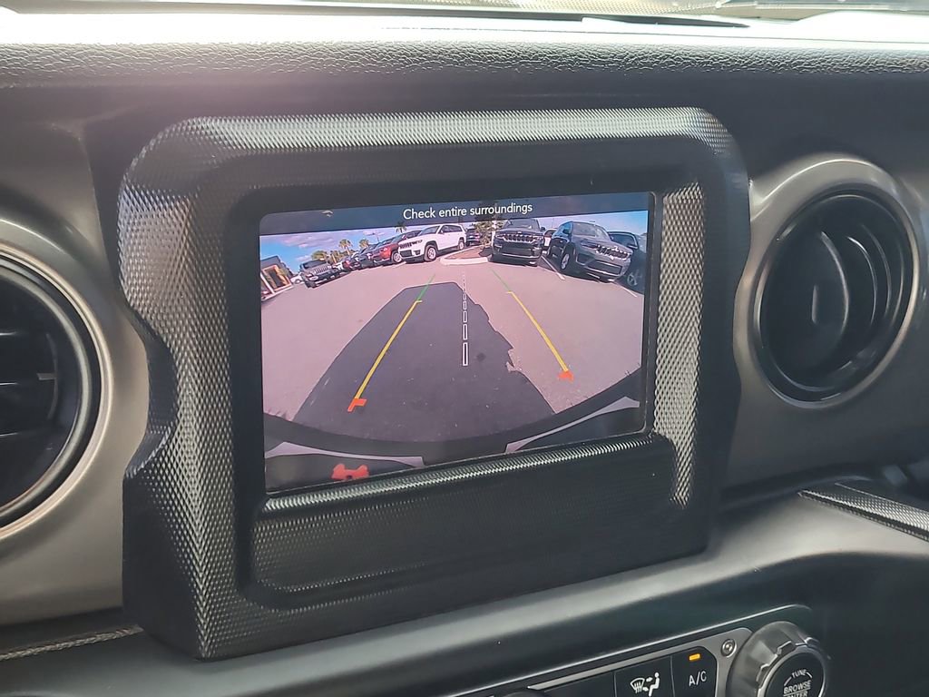 Certified 2023 Jeep Wrangler Sport S image 16